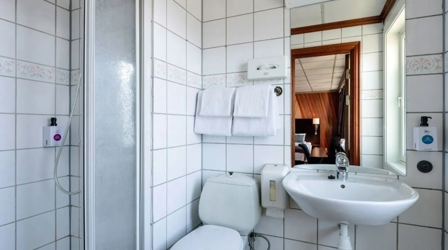 Compact Twin